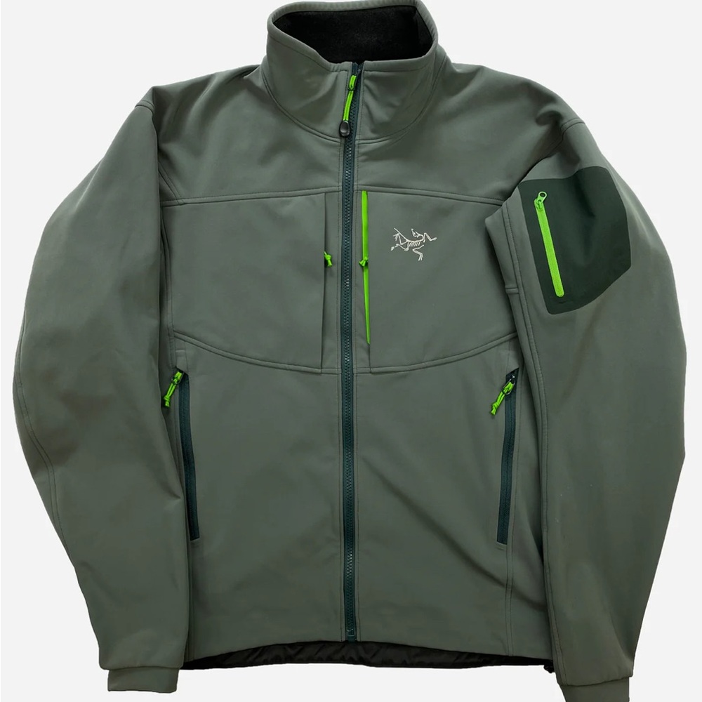 Arc'teryx Gamma MX Jacket in Gray with cool green accent details!